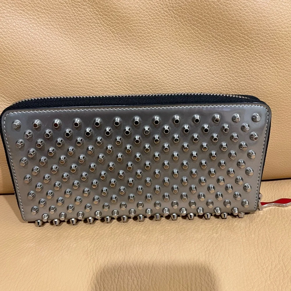 CHRISTIAN LOUBOUTIN Panettone Silver Leather Studded Zip Around Long Wallet - Picture 3 of 10
